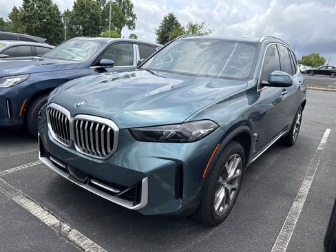 Used 2024 BMW X5 sDrive40i w/ Parking Assistance Package RWD image 12