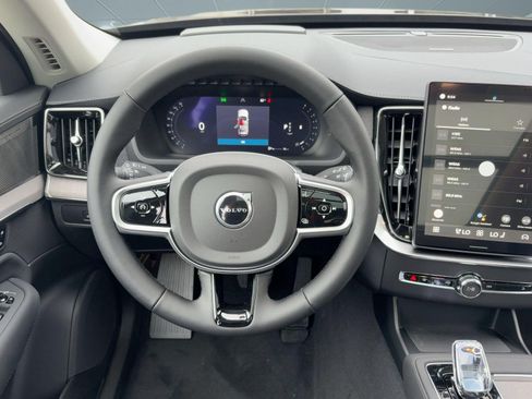 New 2026 Volvo XC90 B5 Ultra w/ Protection Package AWD/4WD image 17