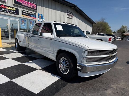 Used 1993 Chevrolet Silverado 3500 2WD Crew Cab image 4