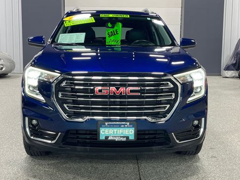 Certified 2022 GMC Terrain SLT w/ Infotainment Package II image 8