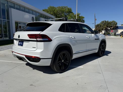 Used 2023 Volkswagen Atlas Cross Sport SEL R-Line image 3
