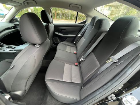 Used 2025 Nissan Sentra SV image 23