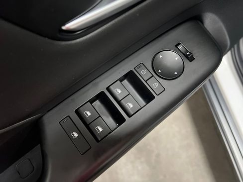Used 2024 Hyundai Kona Limited AWD/4WD image 14
