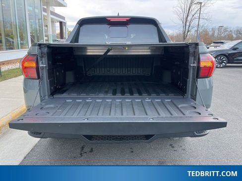 Used 2023 Hyundai Santa Cruz SEL w/ Activity Package image 11