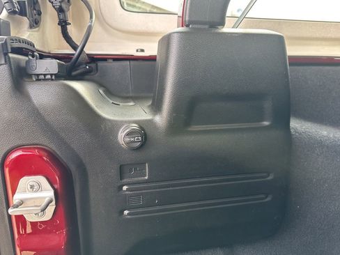 Used 2021 Jeep Wrangler Unlimited Rubicon AWD/4WD image 28