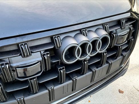 Used 2025 Audi Q7 2.0T Premium w/ Convenience Plus Package image 31