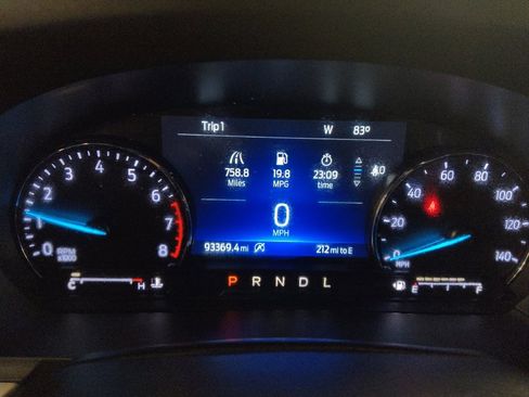 Used 2021 Ford Explorer XLT RWD image 23