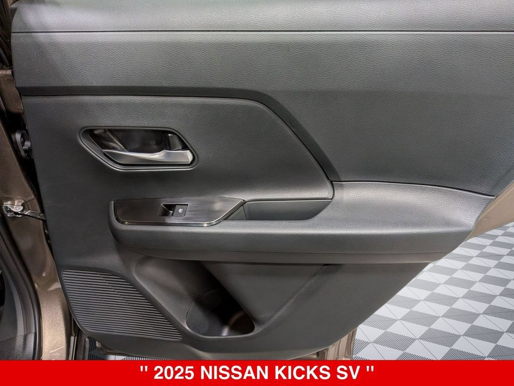 Certified 2025 Nissan Kicks SV w/ SV Premium Package AWD/4WD image 32