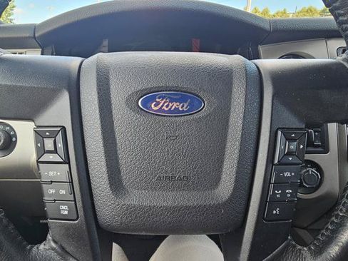 Used 2016 Ford Expedition XLT w/ Equipment Group 202A AWD/4WD image 26