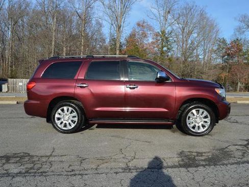 Used 2011 Toyota Sequoia Platinum image 5