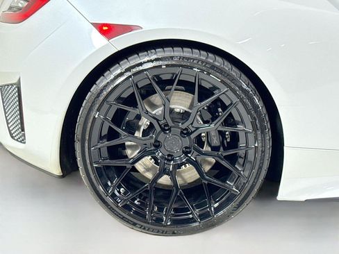 Used 2018 Acura NSX AWD/4WD image 38