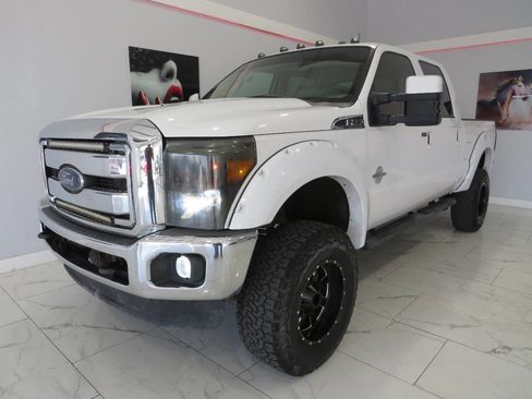 Used 2015 Ford F250 Lariat w/ Lariat Ultimate Package image 8