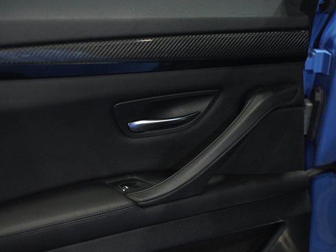 Used 2013 BMW M5 image 30