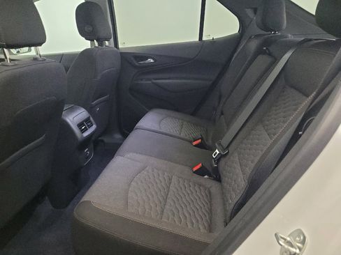 Used 2021 Chevrolet Equinox LT AWD/4WD image 18