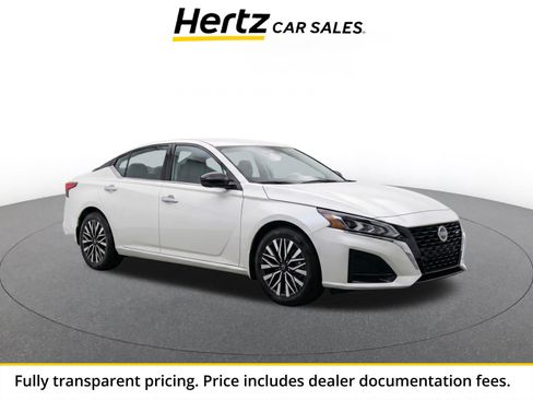Used 2025 Nissan Altima 2.5 SV FWD image 1