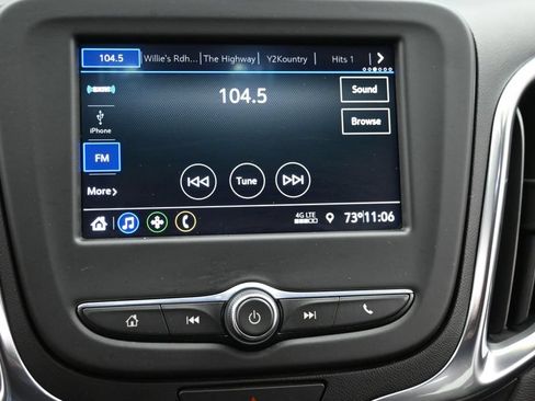 Used 2021 Chevrolet Equinox LT FWD image 19