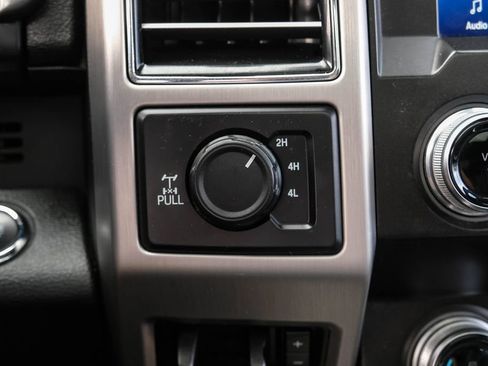 Used 2019 Ford F250 Platinum w/ Platinum Ultimate Package AWD/4WD image 30