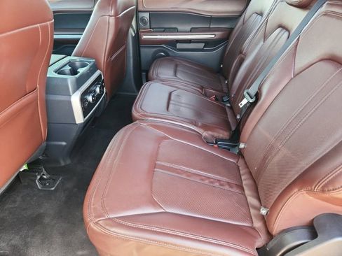 Used 2022 Ford Expedition Max Limited image 13