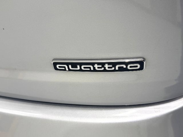 Used 2019 Audi Q7 3.0T Prestige AWD/4WD image 11