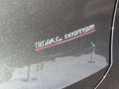 Used 2024 Tesla Model Y Performance image 6