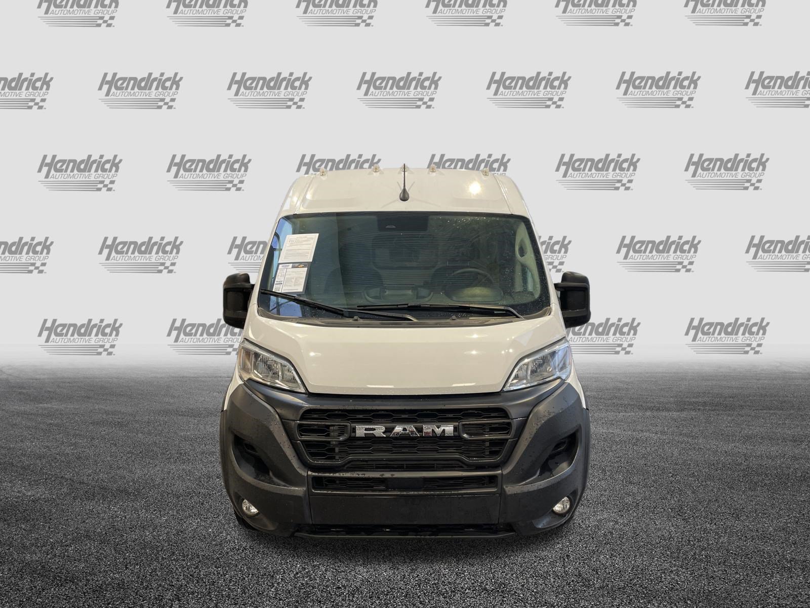 Used 2025 RAM ProMaster 2500 w/ Convenience Group FWD image 3