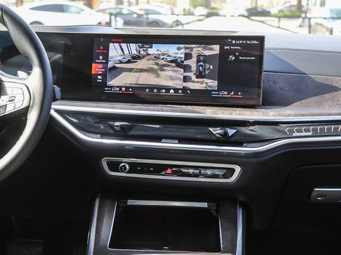 Used 2024 BMW X5 xDrive40i image 13