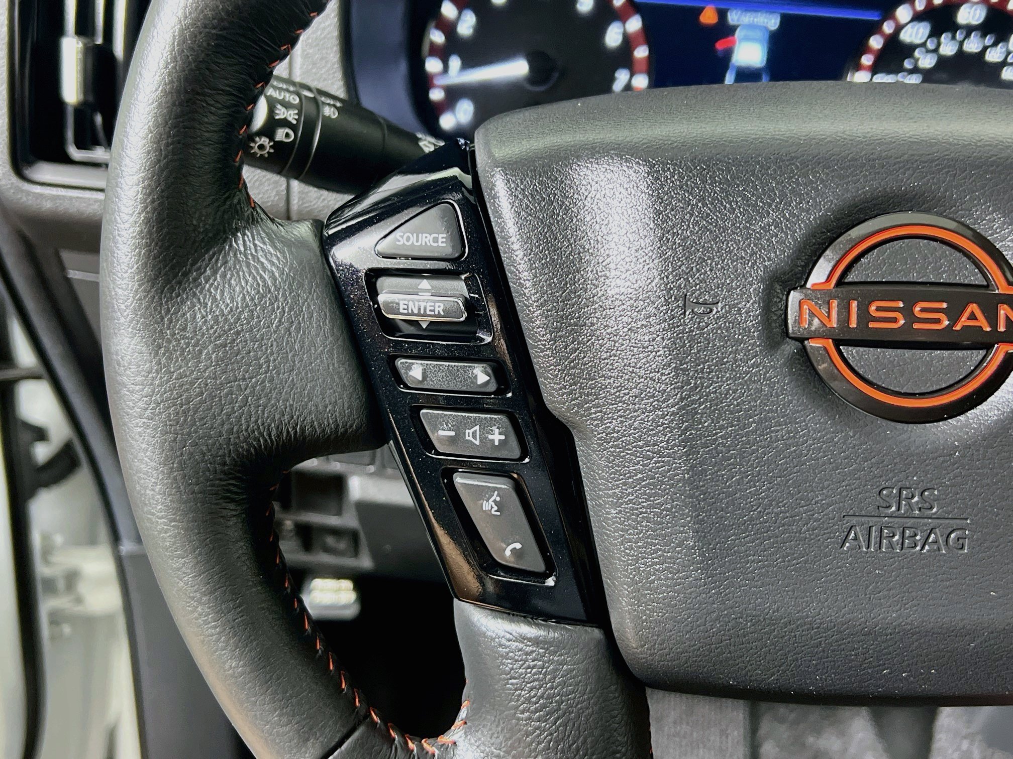Used 2026 Nissan Frontier Pro-X w/ Tow Package RWD image 18