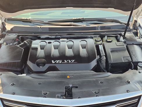 Certified 2018 Cadillac XTS Luxury FWD image 28