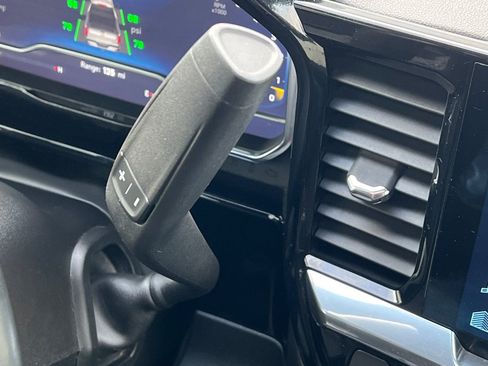 Used 2024 Chevrolet Silverado 3500 High Country w/ High Country Premium Package image 31