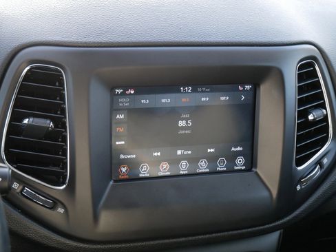 Used 2019 Jeep Compass Latitude w/ Popular Equipment Group image 21