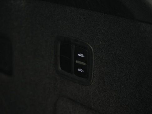 Used 2019 Porsche Cayenne Turbo AWD/4WD image 69