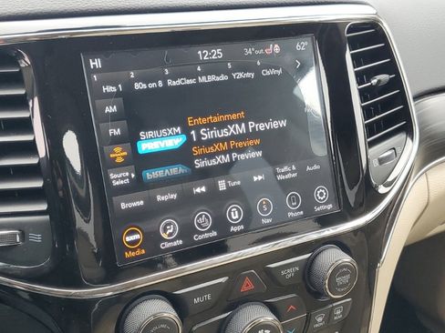 Used 2020 Jeep Grand Cherokee Limited w/ Premium Lighting Group image 20