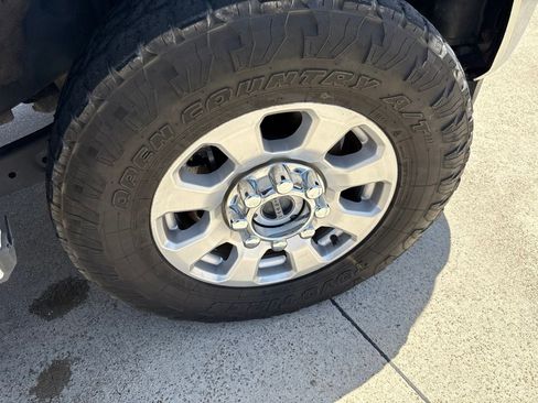 Used 2023 Ford F250 XLT w/ FX4 Off-Road Package AWD/4WD image 16