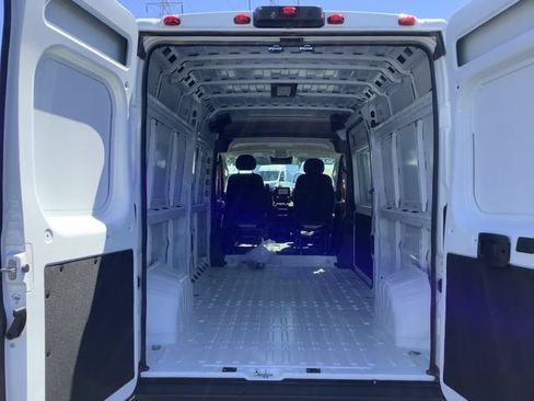 Used 2025 RAM ProMaster 2500 w/ Convenience Group FWD image 20