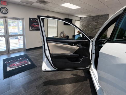 Used 2017 Honda Civic EX image 14