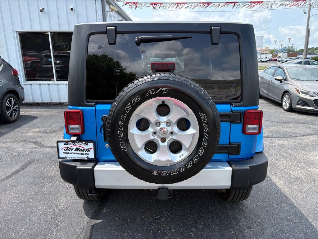 Used 2015 Jeep Wrangler Sahara w/ Connectivity Group AWD/4WD image 4