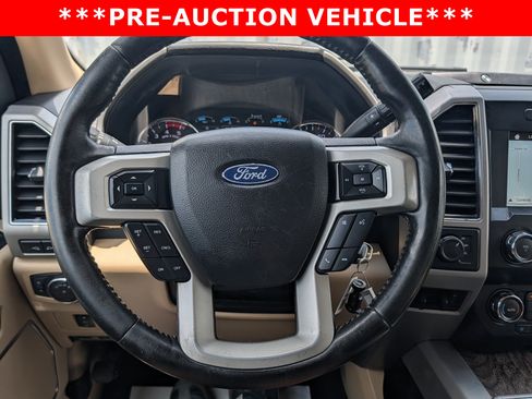 Used 2019 Ford F250 Lariat w/ Lariat Value Package AWD/4WD image 26