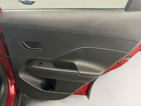 Used 2024 Hyundai Kona SEL AWD/4WD image 30