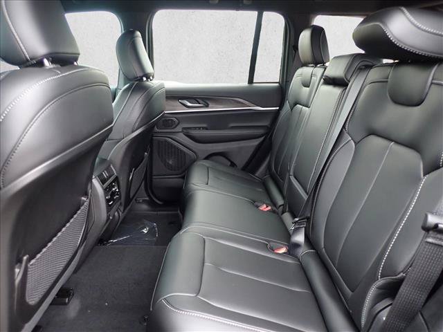 New 2027 Jeep Grand Cherokee Limited AWD/4WD image 10