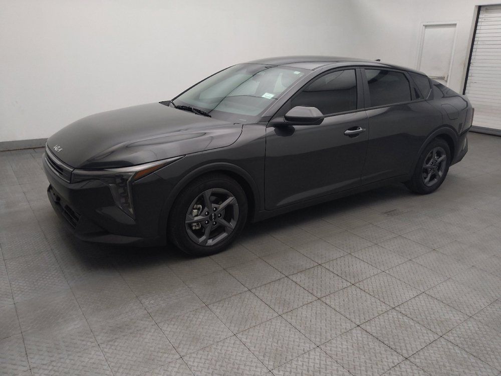 Used 2025 Kia K4 FWD image 2