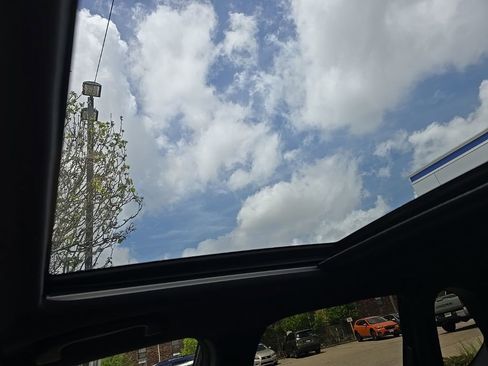 Used 2025 Subaru Forester Sport image 24