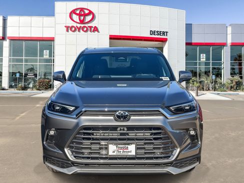 New 2026 Toyota Grand Highlander AWD Hybrid image 2