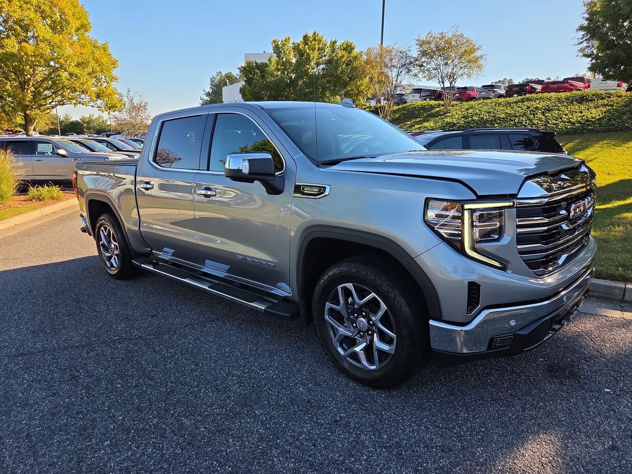 Used 2024 GMC Sierra 1500 SLT w/ SLT Premium Plus Package AWD/4WD image 2