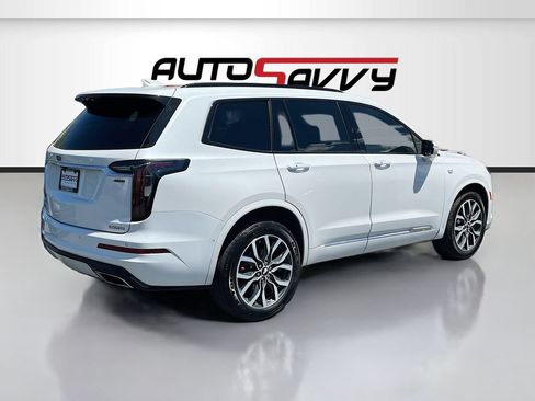 Used 2024 Cadillac XT6 Sport w/ Technology Package AWD/4WD image 7