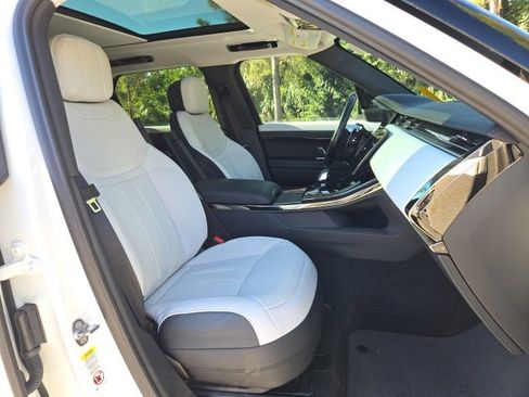 Used 2024 Land Rover Range Rover Sport Dynamic SE image 13