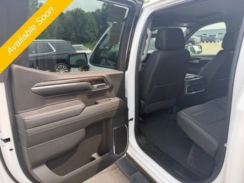 Used 2024 GMC Sierra 1500 Elevation w/ Elevation Premium Package AWD/4WD image 9