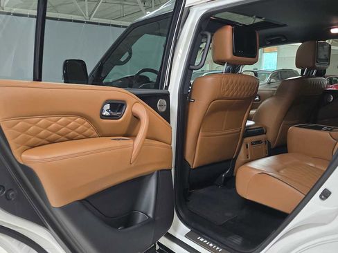 Used 2023 INFINITI QX80 Sensory w/ All-Season Package AWD/4WD image 15