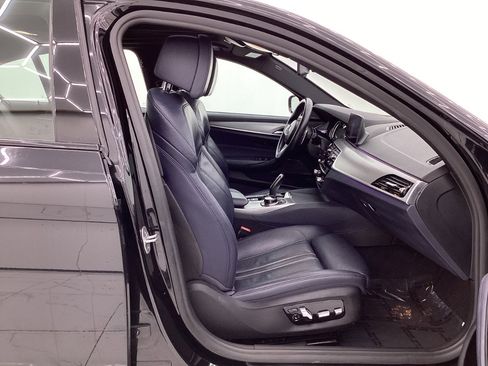 Used 2019 BMW 540i xDrive w/ M Sport Package AWD/4WD image 16