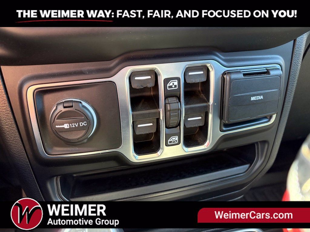 Used 2020 Jeep Gladiator Sport w/ Quick Order Package 23S AWD/4WD image 31