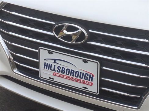 Used 2021 Hyundai Accent SEL image 24